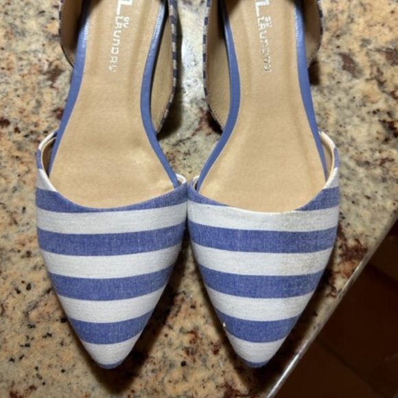 CL by LAUNDRY Blue and White Nautical Flats - 7.5 - Picture 4 of 6